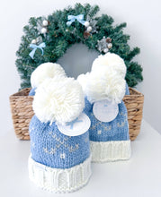 Load image into Gallery viewer, Golf Bobble Hat