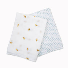 Load image into Gallery viewer, Muslin Swaddle Blanket Set - Bees & Blue Dots