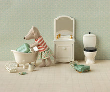 Load image into Gallery viewer, Clothes & Bag, Big Sis Mouse- Green