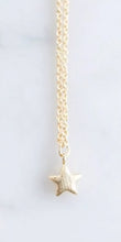 Load image into Gallery viewer, Tiny Star Necklace