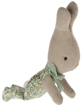 Load image into Gallery viewer, My Rabbit - Green Floral