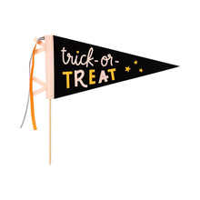 Load image into Gallery viewer, Trick or Treat Felt Pennant Banner