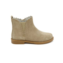 Load image into Gallery viewer, Nicola Scalloped Chelsea Boot