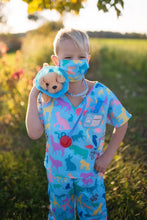 Load image into Gallery viewer, Veterinarian Scrubs with Accessories