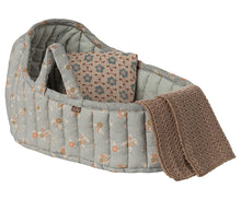 Load image into Gallery viewer, Carry Cot, Large
