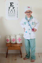Load image into Gallery viewer, Green Doctor Set w/ Accessories
