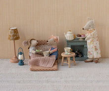 Load image into Gallery viewer, Sofa Bed, Mouse
