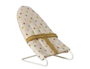 Babysitter, Micro