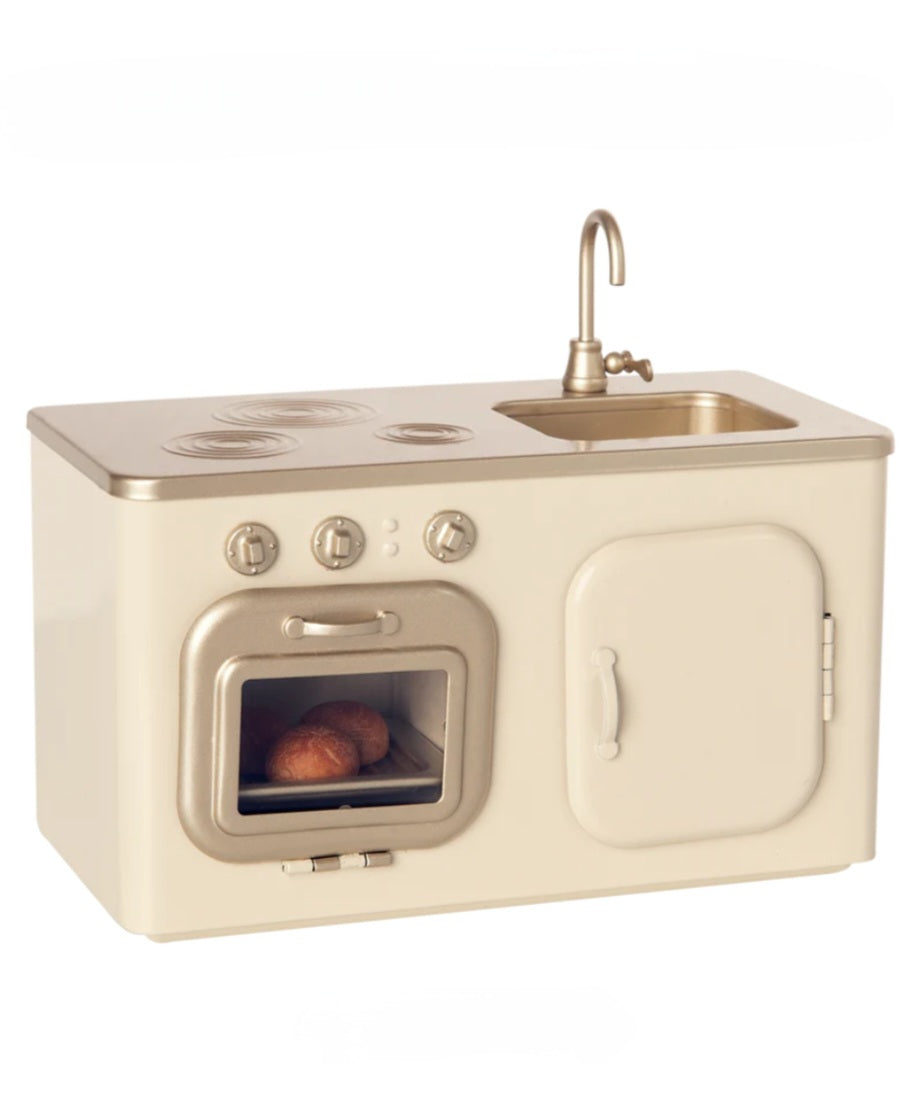 Vintage Kitchen, Miniature