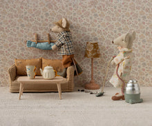 Load image into Gallery viewer, Couch, Mouse- Mable
