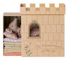 Load image into Gallery viewer, Princess &amp; the Pea Mouse, Big Sister
