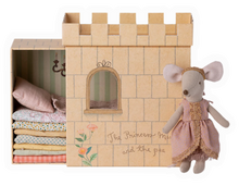 Load image into Gallery viewer, Princess &amp; the Pea Mouse, Big Sister

