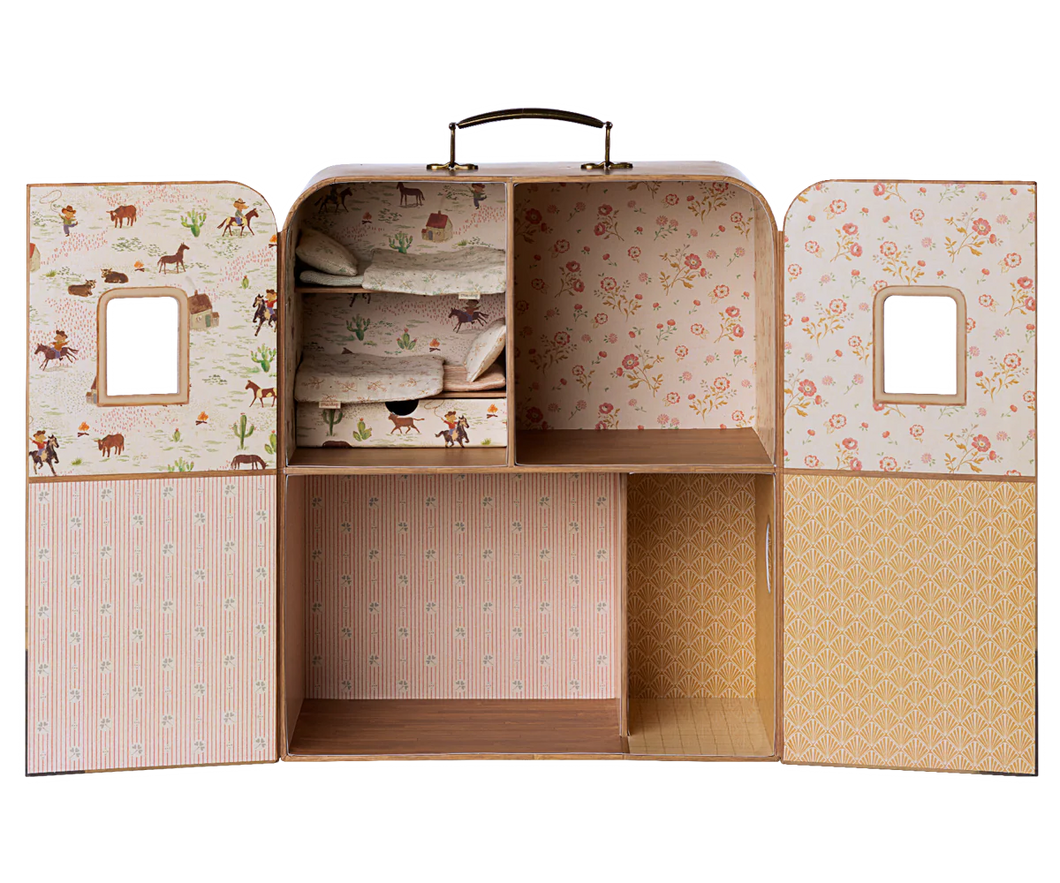 SuitCasa, Little Mouse