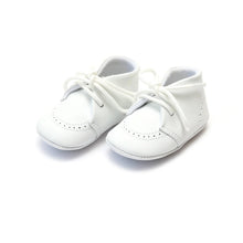 Load image into Gallery viewer, Benny Leather Crib Shoe
