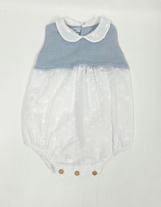Eyelet with Knit Bubble