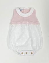 Load image into Gallery viewer, Eyelet with Knit Bubble
