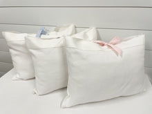 Load image into Gallery viewer, Linen Pillow with Bow Tie
